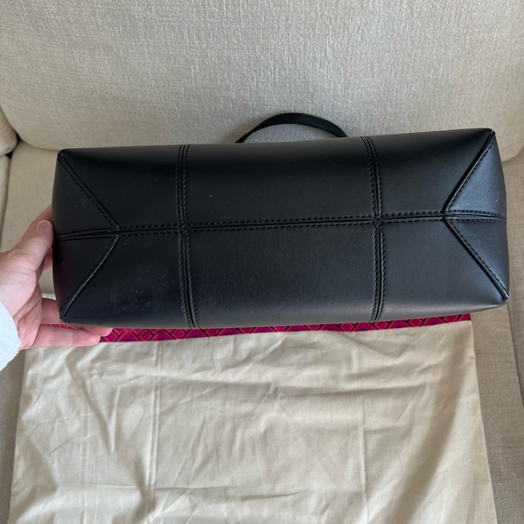 Tory Burch Block T Tall Tote AMAZING Condition!! - Picture 9 of 9